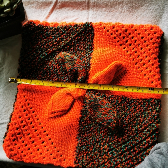 Crocheted Cover for Throw Pillow - Picture 11 of 11